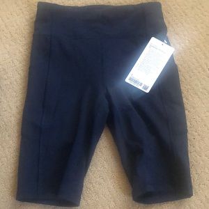 NWT Invigorate HR Short 10’’ size 6